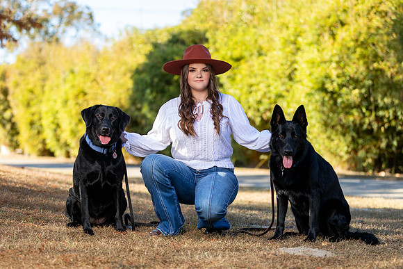 Brooke_L_SP23_S02_1380_01