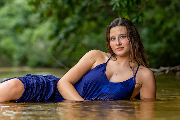Bella_S_SP23_Creek_7853_08