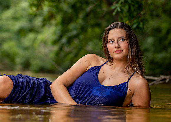 Bella_S_SP23_Creek_7859_10