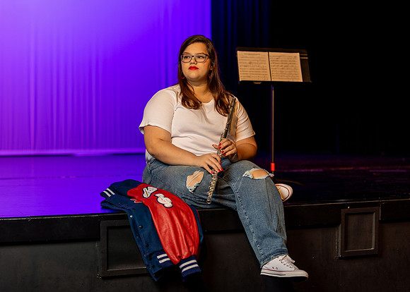 Mikayla_D_SP_25_S01_016_0157