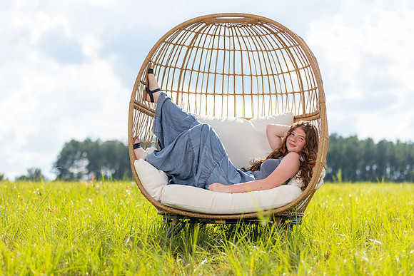 Egg_Chair_D1_G1_2025_040_2043
