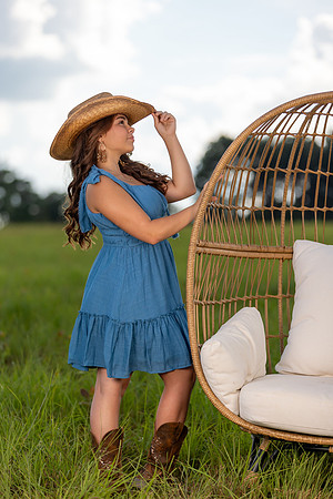 Egg_Chair_D1_G1_2025_050_2100