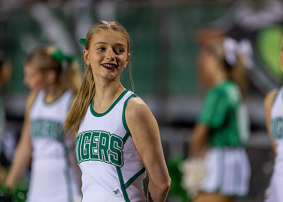 SHS_Cheer_Action_2025_113_9230