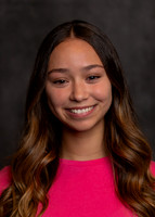 Calli_S_Headshots_2023_3473_02