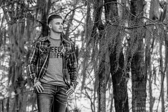 IMG_7668_b&w_look_5