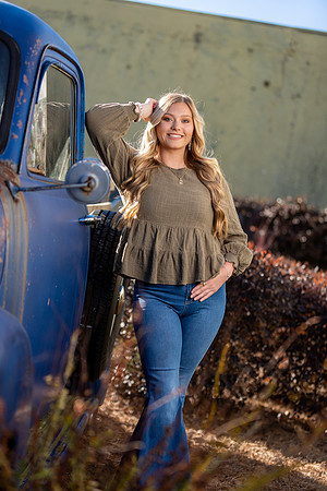 MadisonSmith_SP22_4127_04