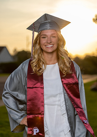 Kylie_B_Cap-N-Gown_22_7053_03
