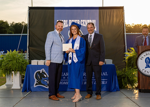 Grad_Ceremony_PRC_2024_021_1303