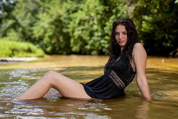 Victoria_M_SP23_Creek_6625_08