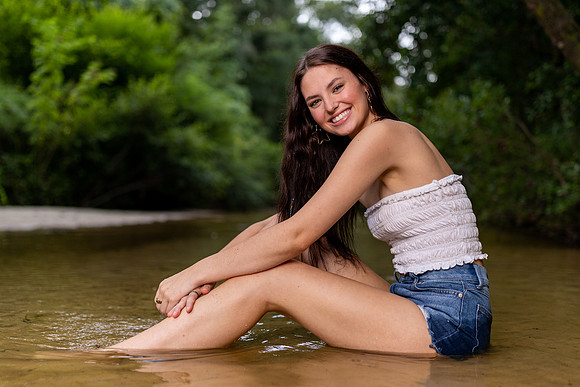 Victoria_M_SP23_Creek_6326_07
