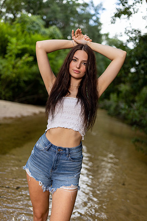 Victoria_M_SP23_Creek_6308_03