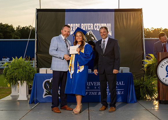 Grad_Ceremony_PRC_2024_016_1292