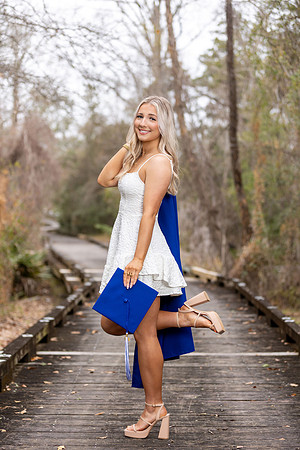 Carey_M_Cap_N_Gown_26_003_6256