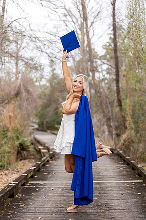 Carey_M_Cap_N_Gown_26_005_6274