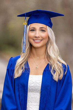 Carey_M_Cap_N_Gown_26_007_6283