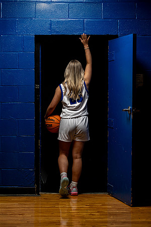 Carey_M_SP_26_S02_013_2200