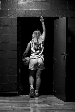 Carey_M_SP_26_S02_014_2200