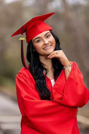 Sadie_S_Cap_N_Gown_26_007_6428