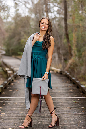 Tori_V_Cap_N_Gown_26_004_6805