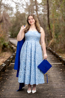 Juliana_H_Cap_N_Gown_26_004_7079