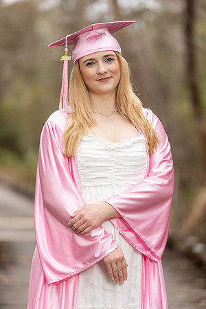 Cheyenne_G_Cap_N_Gown_26_006_7199