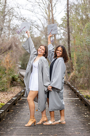 Caitlin_W_Cap_N_Gown_26_003_7657
