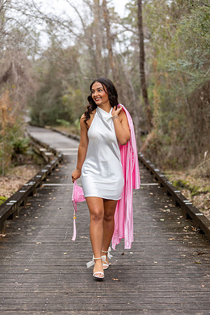 Alana_L_Cap_N_Gown_26_006_8119