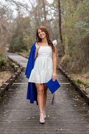 Juri_M_Cap_N_Gown_26_004_8307