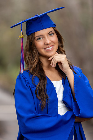 Juri_M_Cap_N_Gown_26_007_8324