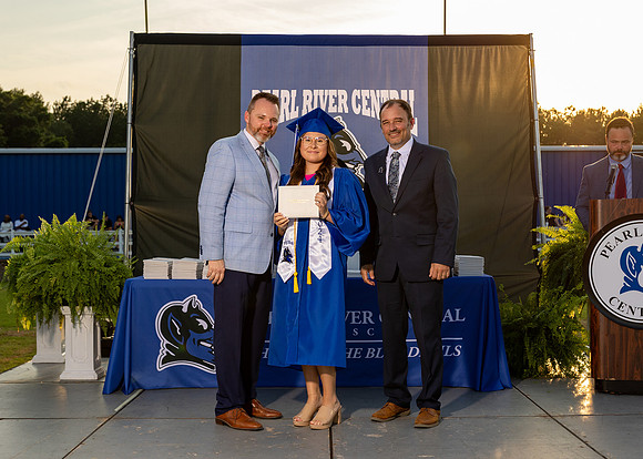 Grad_Ceremony_PRC_2024_015_1289