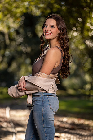 Bella_S_SP23_6954_10