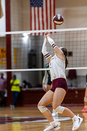 PMHS_VB_#7_Madelyn_26-27_006_3913