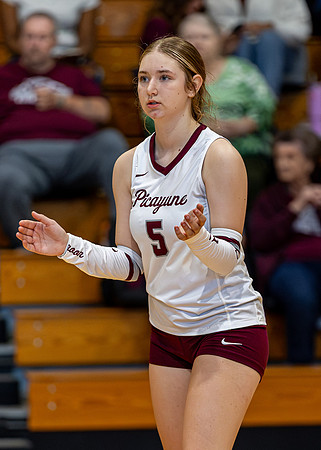 PMHS_VB_#5_McKenzie_26-27_014_2350