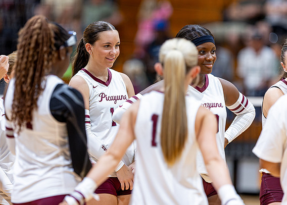 PMHS_VB_#13_Lily_26-27_008_4327