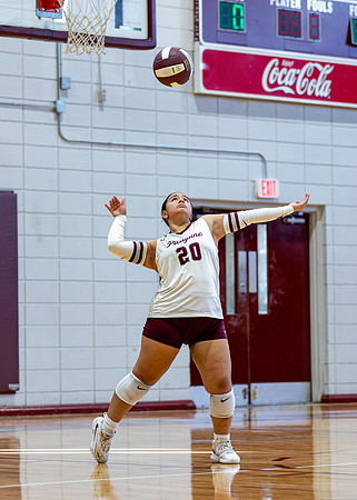 PMHS_VB_#20_Yadira_26-27_003_2011