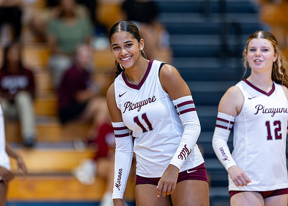 PMHS_VB_#11_Raylen_26-27_007_2163