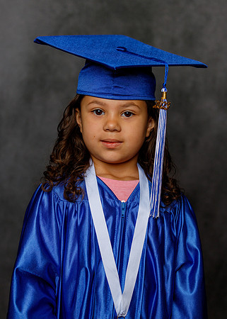 PRCES_K_Grad_HS_23_6733_025