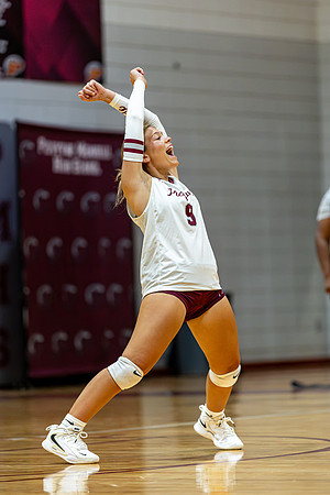 PMHS_VB_#9_Morgan_26-27_007_3779