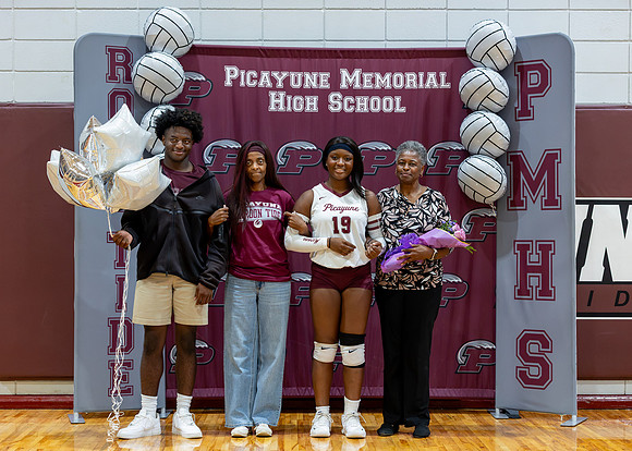 PMHS_VB_SR_Night_26-27_021_2733