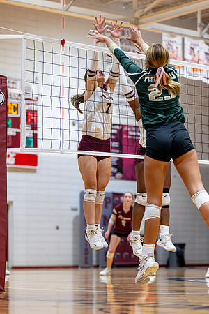 PMHS_VB_#7_Madelyn_26-27_012_4638