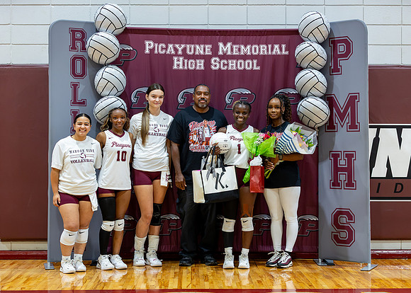PMHS_VB_SR_Night_26-27_031_2806