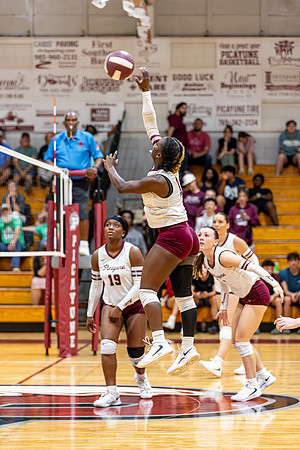 PMHS_VB_#1_Kiara_26-27_009_4172