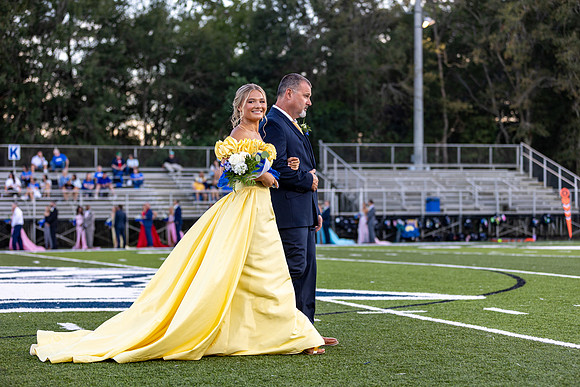 PRCHS_Homecoming_26-27_0146_1573