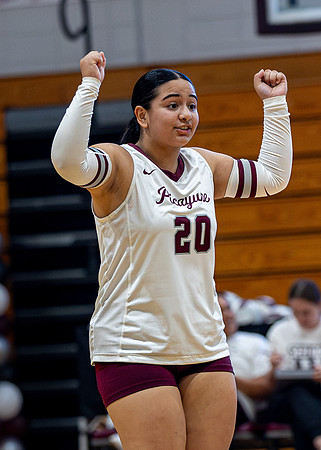PMHS_VB_#20_Yadira_26-27_005_2056