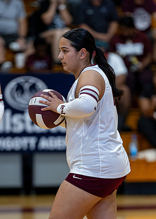 PMHS_VB_#20_Yadira_26-27_011_2359