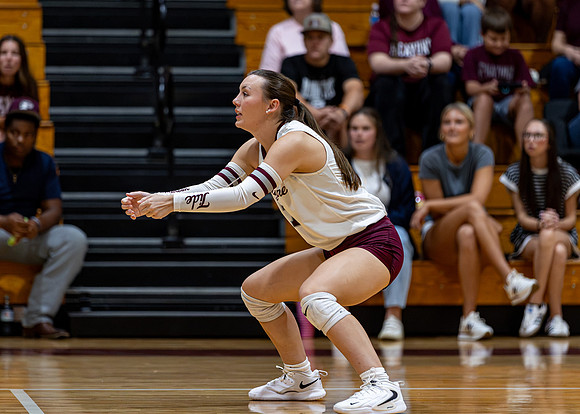 PMHS_VB_#7_Madelyn_26-27_001_2898
