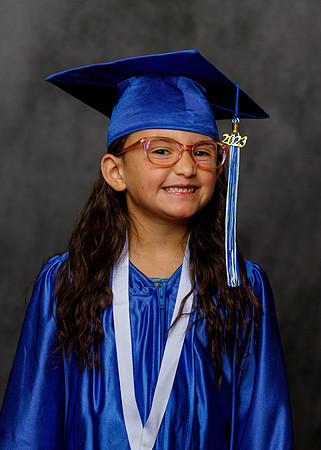 PRCES_K_Grad_HS_23_6754_031