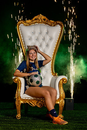 St_Pat_Girls_Soccer_26-27_15_3254
