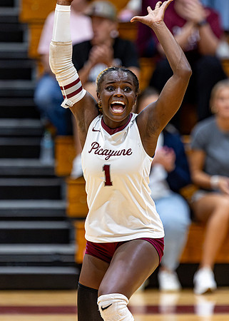 PMHS_VB_#1_Kiara_26-27_004_3435