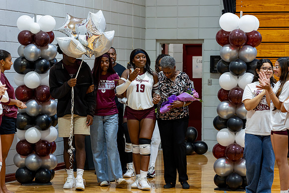 PMHS_VB_SR_Night_26-27_018_2689